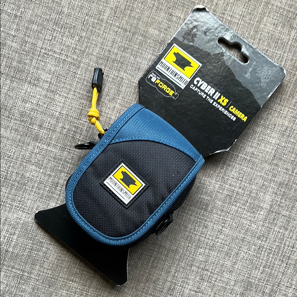 Mountainsmith Cyber II XS Camera Padded Small Zippered Pouch Belt Crossbody